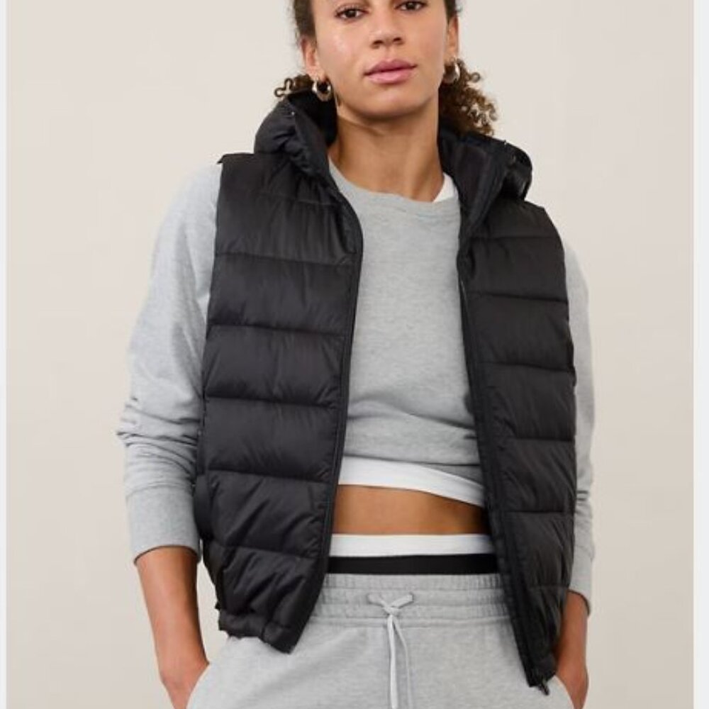 Aire Puffer Vest Size S, Black NWT with Tags